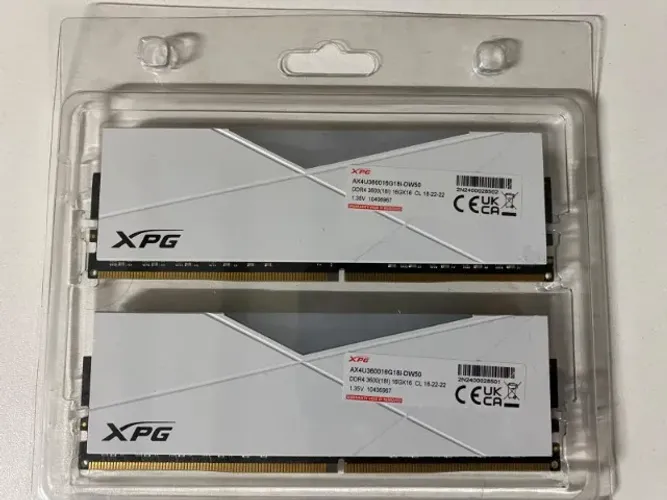 Kit Memória RAM DDR4 XPG DW50 ARGB 32gb 16x2 3600Mhz
