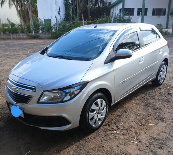 Chevrolet Onix Hatch LT 1.4 8V Flex Power Mec. 4P 2015