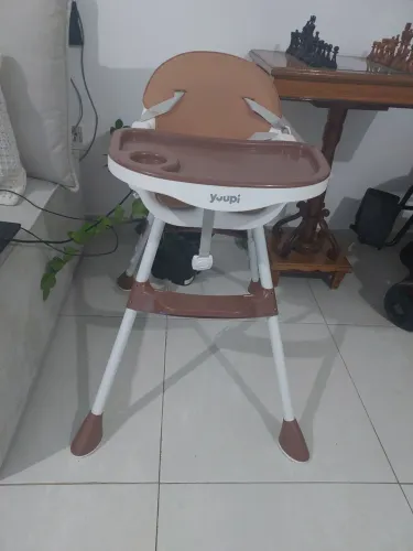 Vendo cadeira de alimentação de bebê