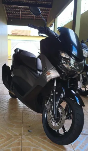 YAMAHA NMAX 2019 CONSERVADA