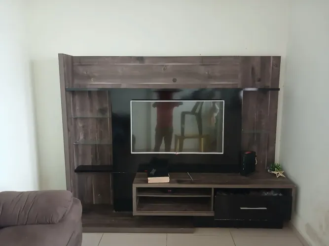 Cama box e estante
