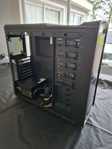 Fonte EVGA 600 + Gabinete c/ 2 fans + Leitor de CD
