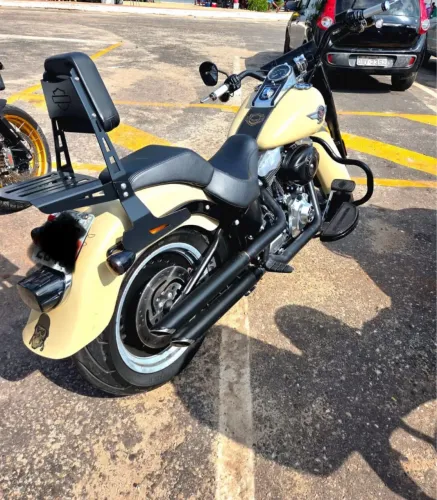 Harley-Davidson Fatboy edição especial 2015 8300km. Valor 69.900,00