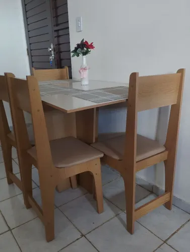 Mesa 4 Cadeiras