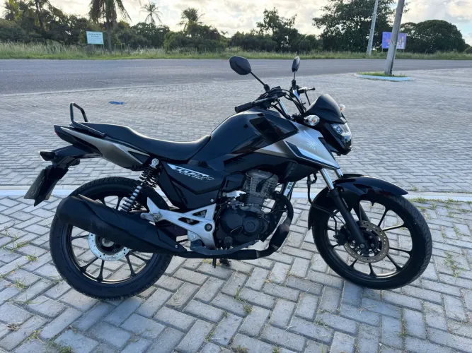 Vendo moto 160 2025