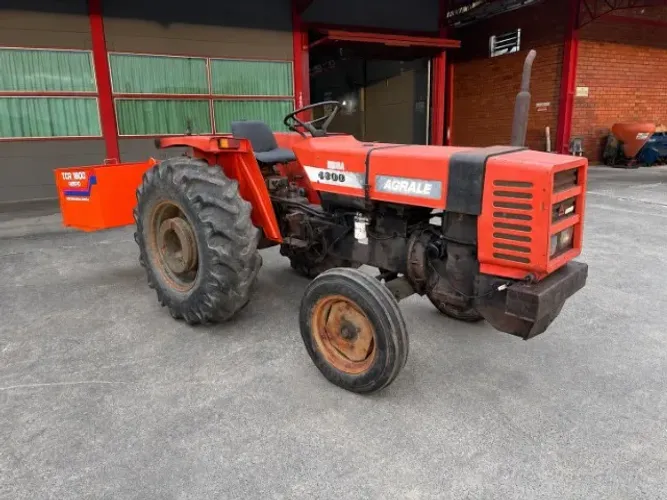TRATOR AGRALE 4300