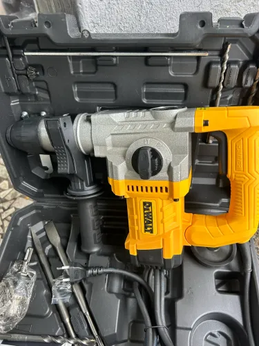 Martelete Dewalt rompedor e furadeira 6 kg 110 volts