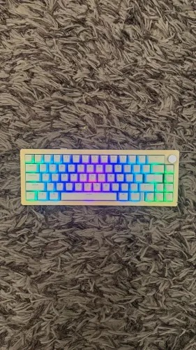 TECLADO MECÂNICO GMK68