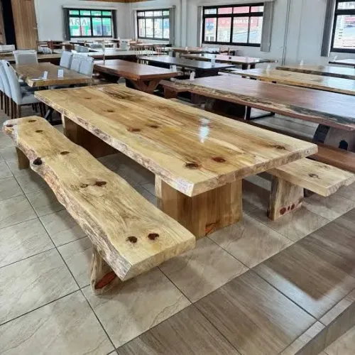 Mesa de Jantar Rústica em jatoba ou piquia Maciça com 3  metros com dois bancos. 