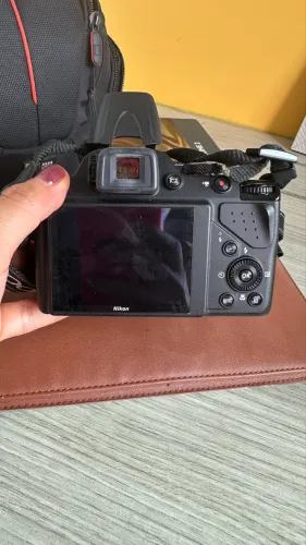 CÂMARA FOTOGRÁFICA NIKON