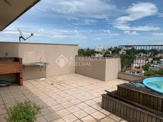 Cobertura à venda c/piscina 3 quartos e duas vagas - Porto Alegre - RS