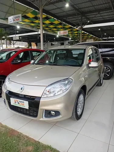 Renault Sandero Privilège Hi-flex 1.6 16V 5P AUT 2013