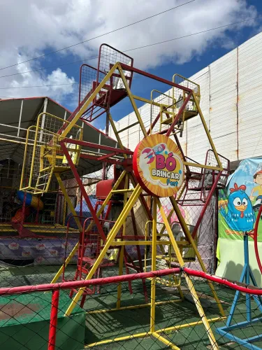 VENDO RODA GIGANTE 6 LUGARES