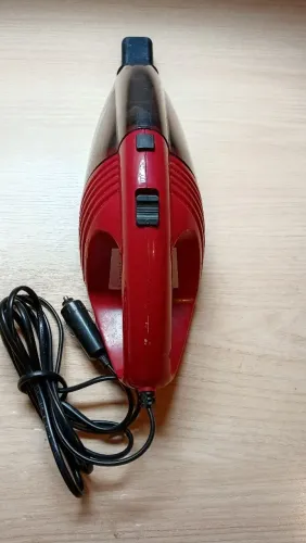Vende-se aspirador de pó portátil automotivo e tomada conector USB veicular tudo R$150,00