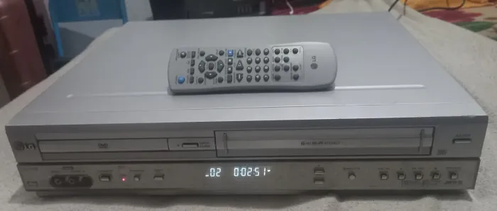 Vhs acoplado c/dvd 596-b lg colecionadores 
