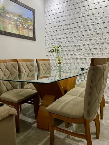 Mesa de jantar pé em madeira maciça com tampo de vidro 6 cadeiras 1,90x1,00