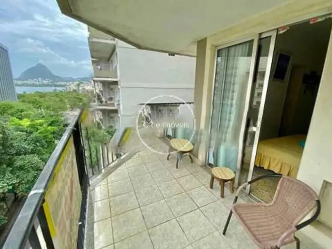 Com varanda: apartamento com 2 quartos à venda no Humaitá