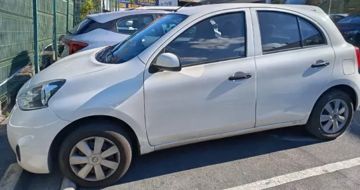 Nissan March S 1.0 12V Flex 5P 2016