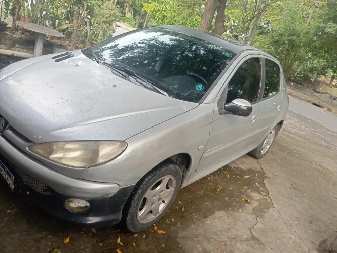 Peugeot 206 Moonlight 1.4 Flex 8V 3P 2008