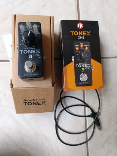Pedal tonex one + controlador WR 10 presets
