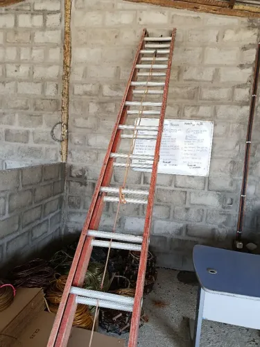 Vendo Escada 7,20 estendida