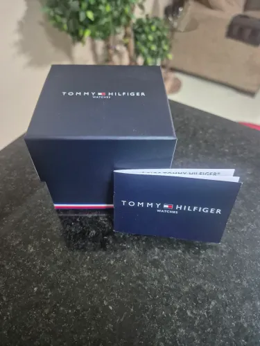 Caixa de Relógio tommy hilfiger - Nova