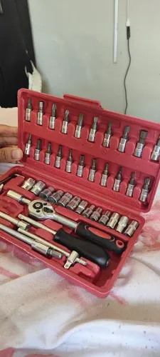 Kit de Ferramentas 46 Peças com Catraca e Soquetes Completo | Maleta Resistente | novo