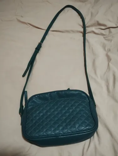 Bolsa verde. couro legítimo.Nova!
