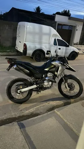 XRE 300 2017 troco em mais nova ou maior