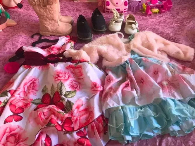 Lote Vestidos Festa Menina 1- 3 anos + Bota + Sapato + Tênis