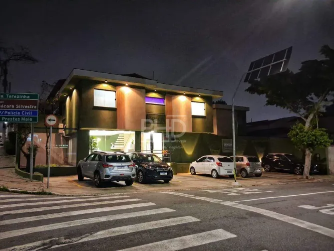 Sobrado Comercial de Esquina 256m2 - Aceita Permuta (Carro de luxo ou Apto) Nova Petropoli