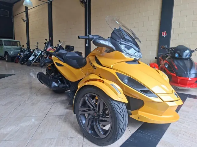 BRP CAN AM SPYDER STS 2013 RARO 10 MIL KM