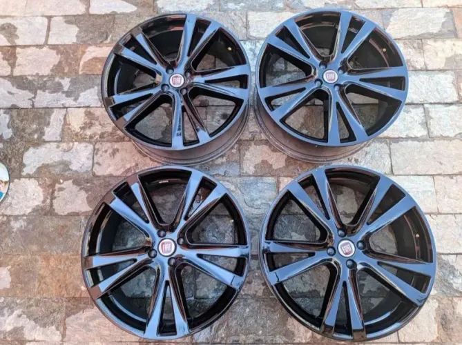 Rodas aro 20 com pneus novos