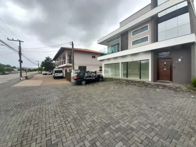 Loja térrea disponível para locação no bairro Sete de Setembro Gaspar/SC