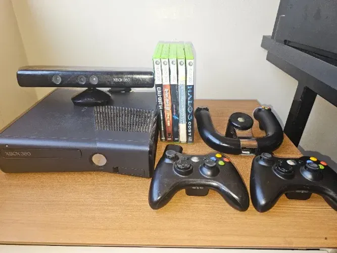 Xbox 360 Slim + Kinect + 2 Controles Originais + Jogos + Speed Wheel | Vendo Separado