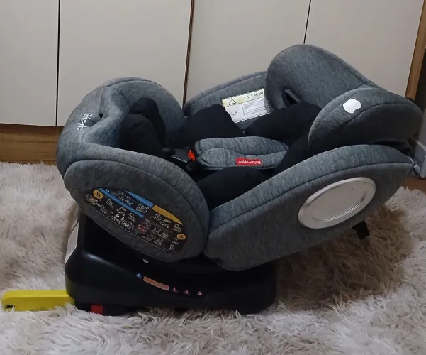 Cadeirinha gira 360 graus,isofix,galzerano snugfix