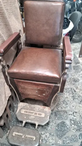 CADEIRA DE BARBEIRO RELÍQUIA 1938