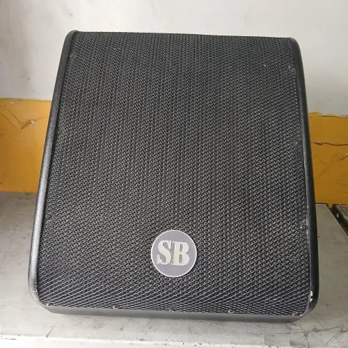 Caixa de som ativa 12" (amplifica 3 caixas passivas)