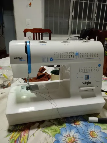 Máquina de costura