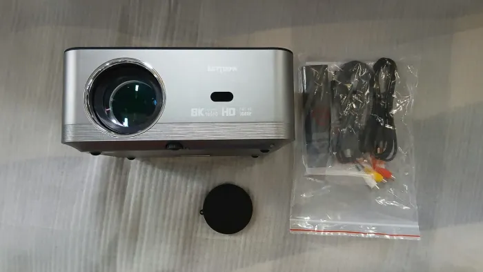 Projetor Bettdow AC1041 Full HD Nativo (Suporta 8K) - Novo!