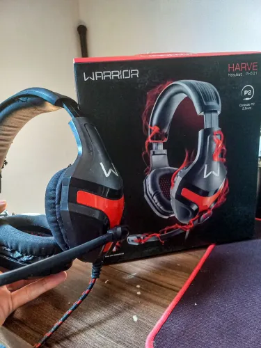 Fone gamer vermelho