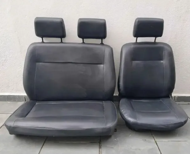 Bancos dianteiros de Kombi 
