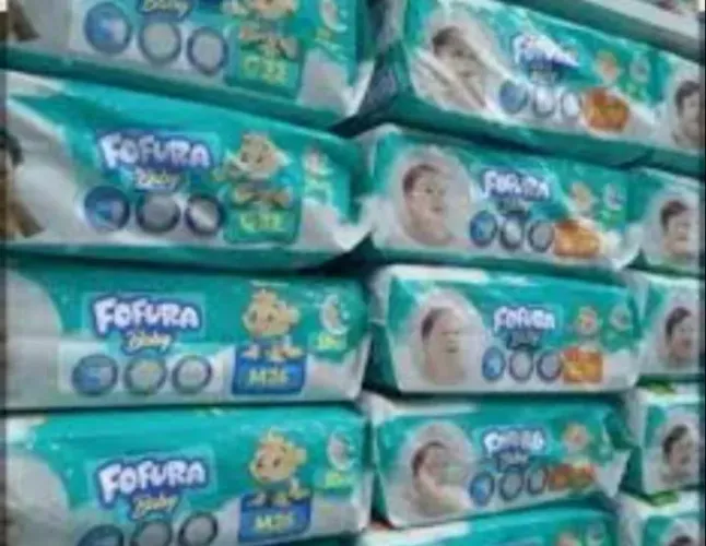 Vendo fraldas pacotão 50 xxg por apenas 30
