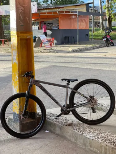 Bicicleta absolute Nero 5 leia a descrição