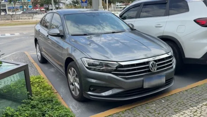 Volkswagen Jetta Comfortline 1.4 TSI 16V 4P Aut. 2018