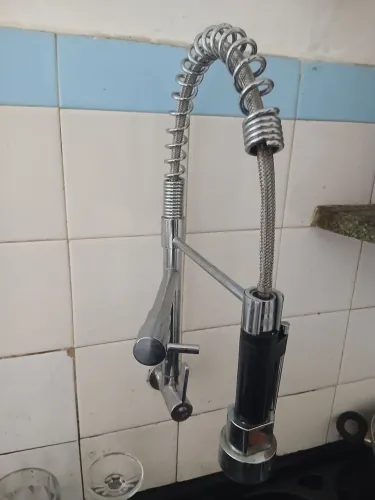 Torneira de cozinha articulável