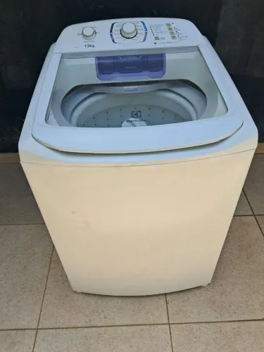 Máquina de Lavar Roupa Electrolux Turbo Jet Clean 13kg com Garantia
