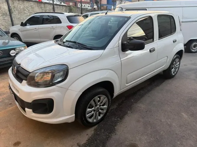 Fiat Uno Attractive 1.0 EVO Fire Flex 8V 5P 2021