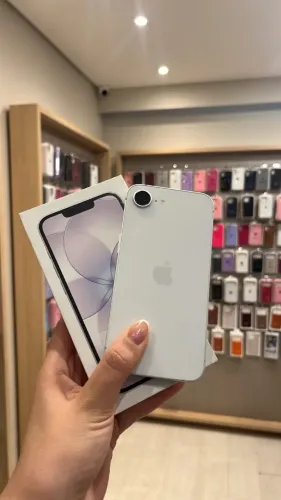 iPhone 17e 256GB BRANCO Seminovo 100% (Garantia: 29/05/2027) - RETIRADA EM LOJA FISICA