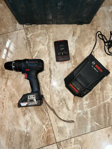 Parafusadeira/Furadeira de Impacto Bosch GSB 18V-LI